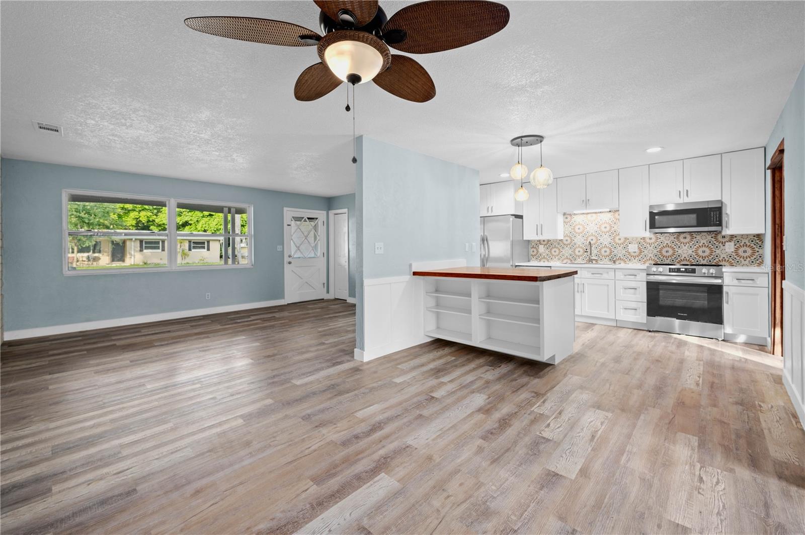 V4942878 Property Photo