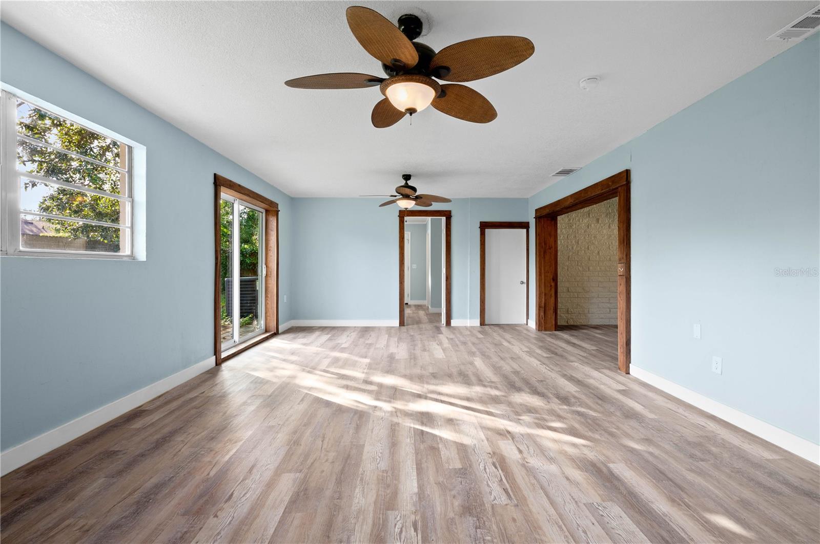 V4942878 Property Photo