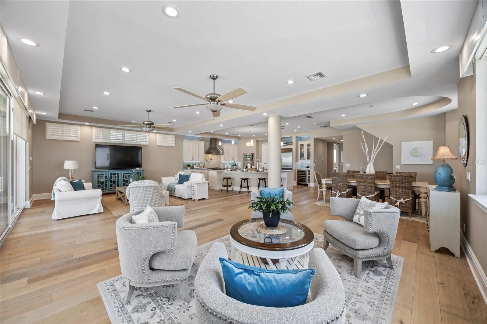 TB8389087 Property Photo