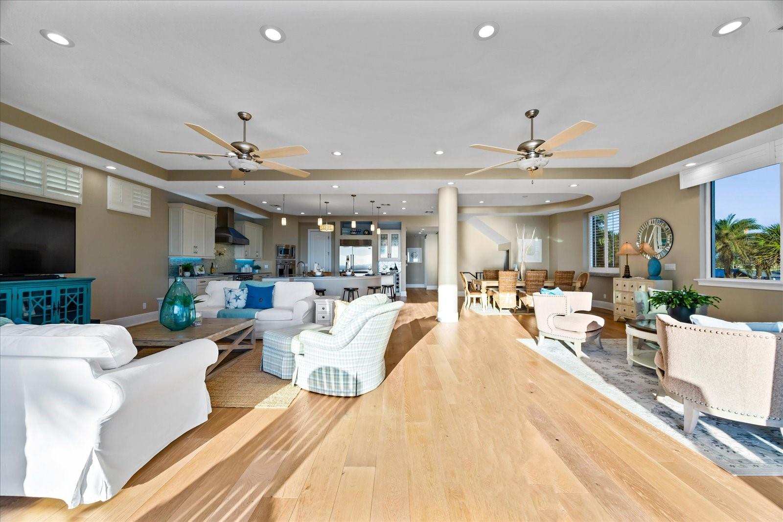 TB8389087 Property Photo