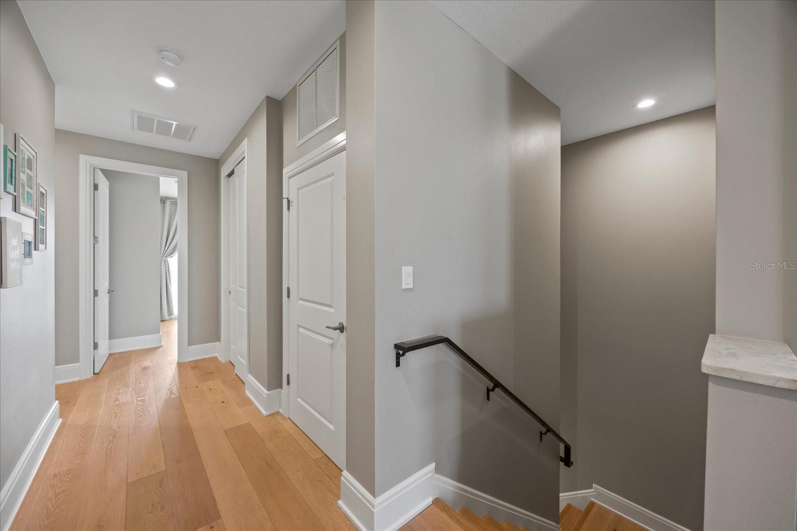 TB8389087 Property Photo