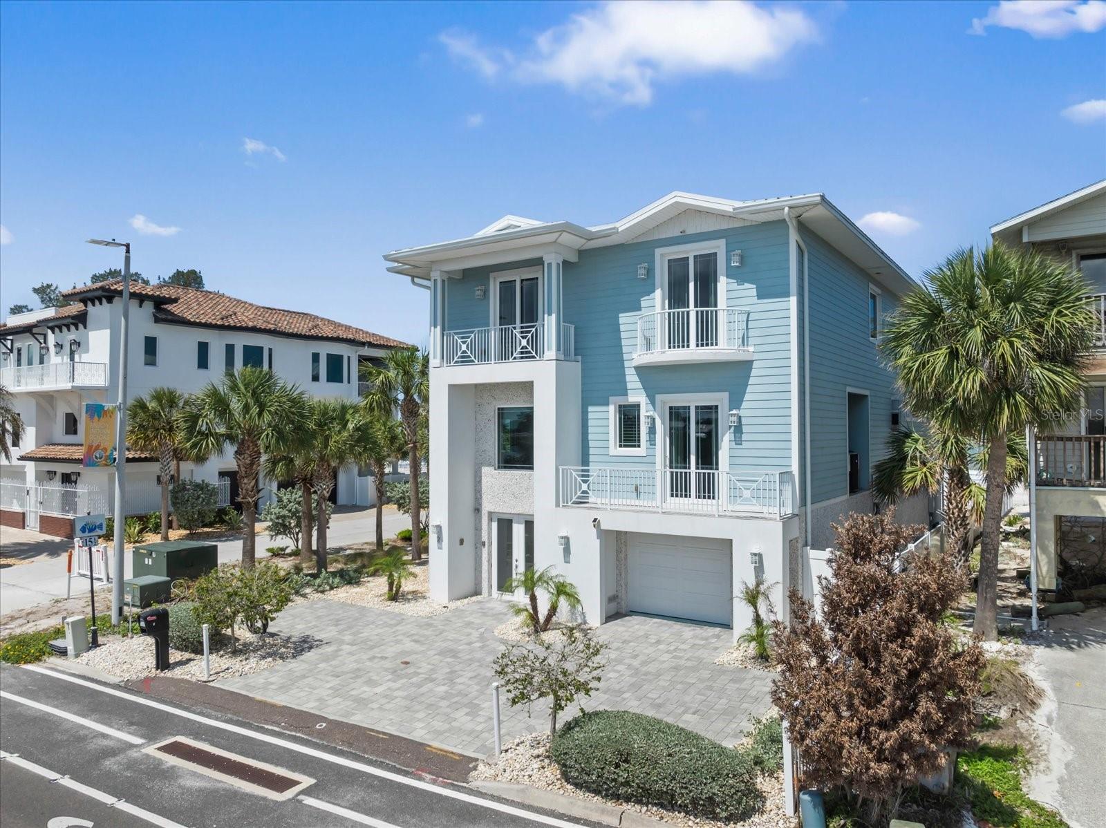 TB8389087 Property Photo