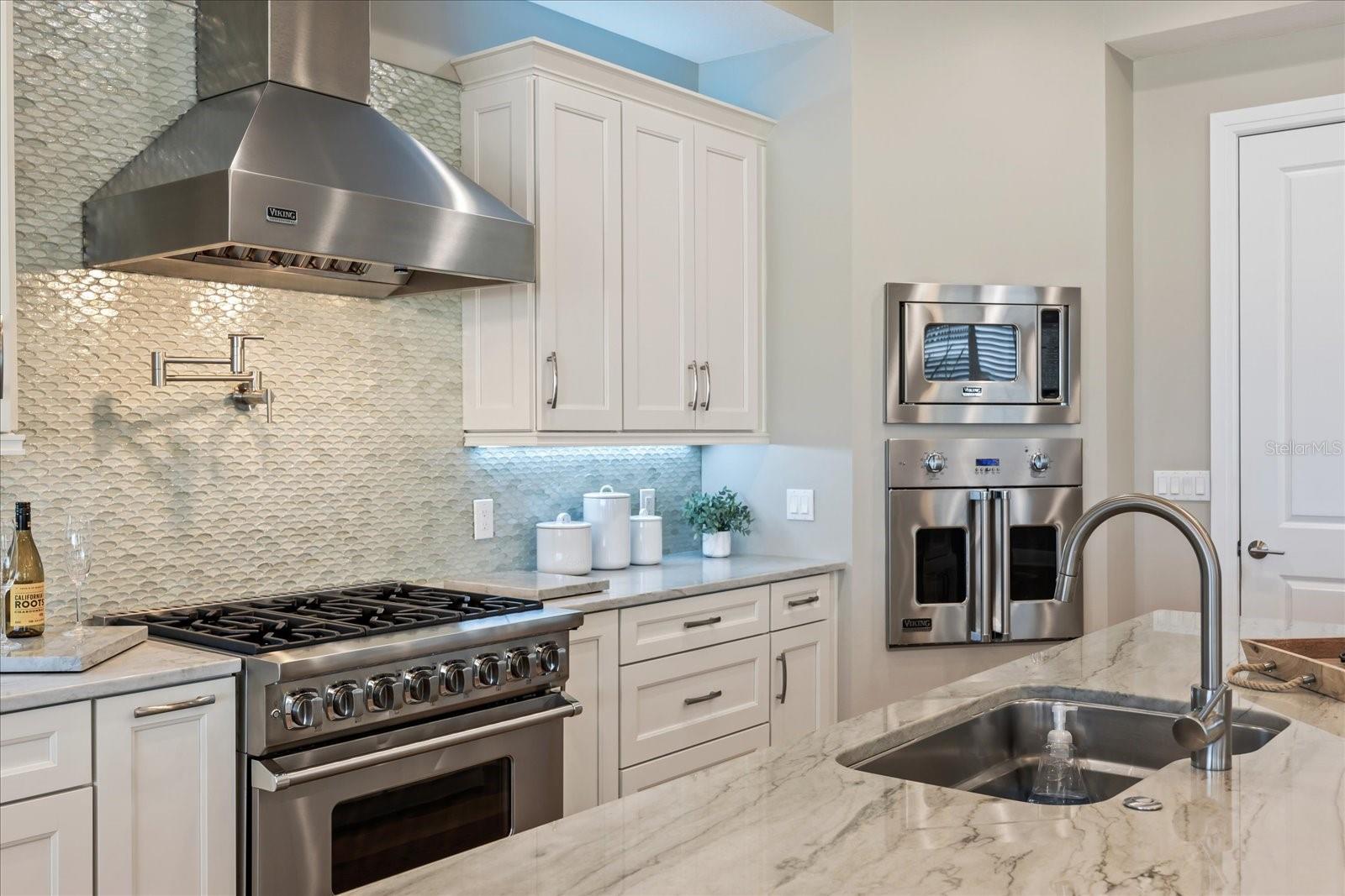 TB8389087 Property Photo