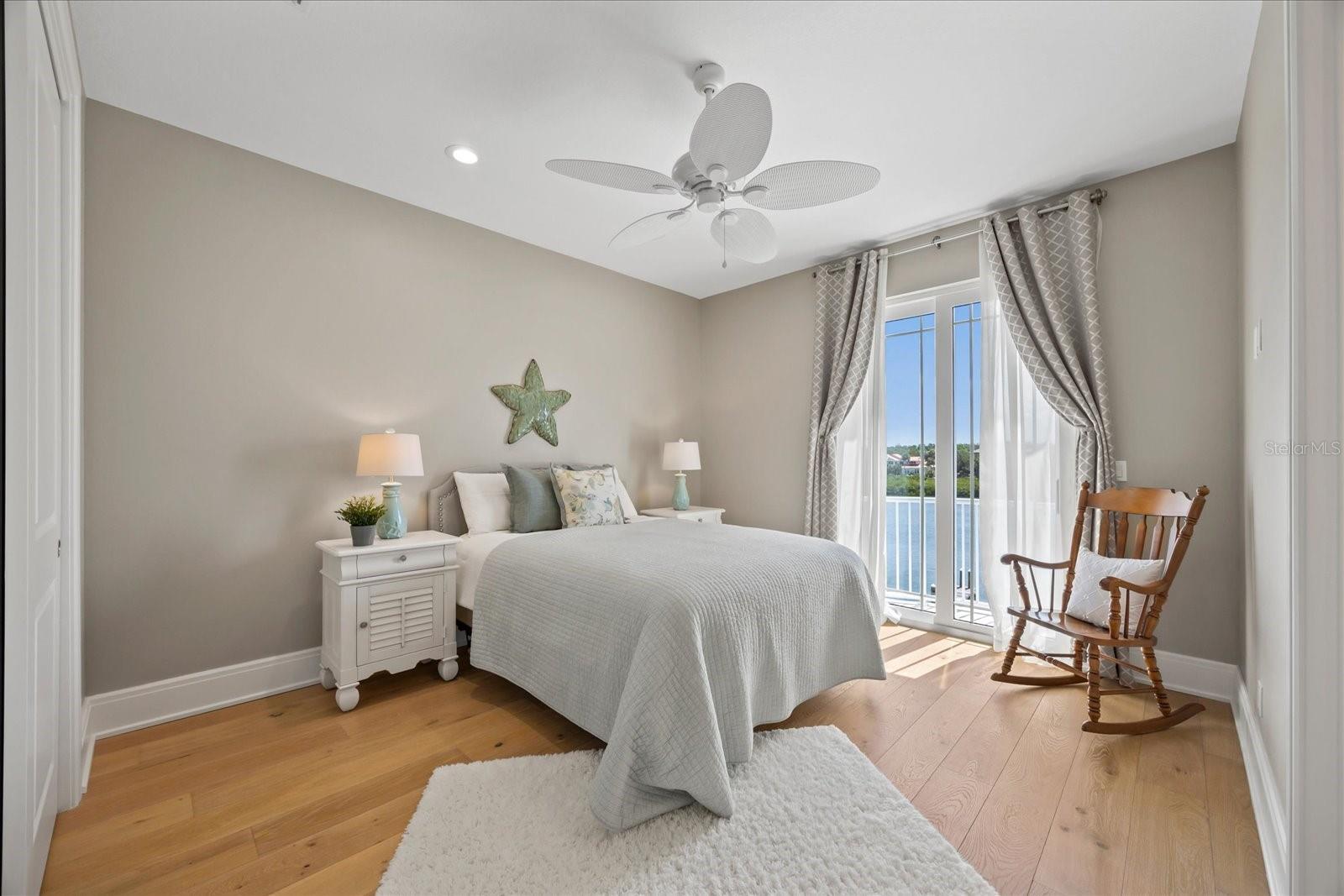 TB8389087 Property Photo