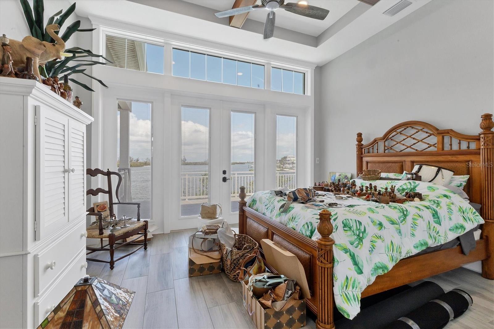 D6142467 Property Photo