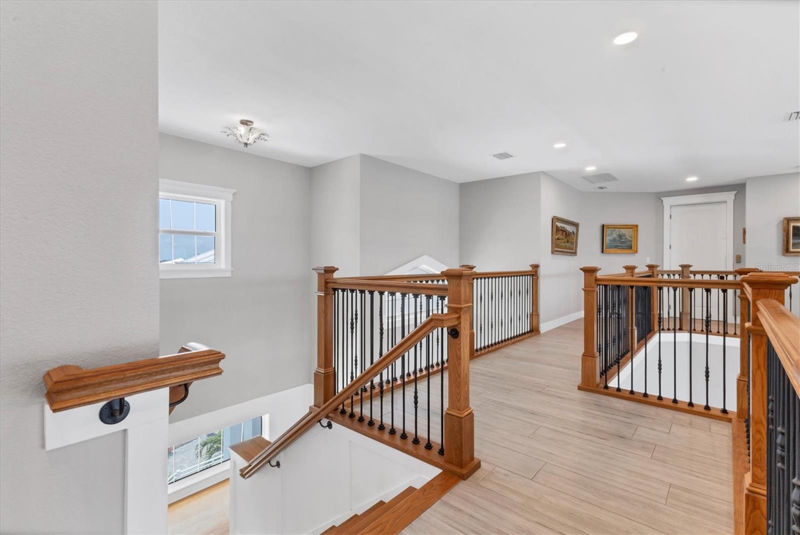 D6142467 Property Photo