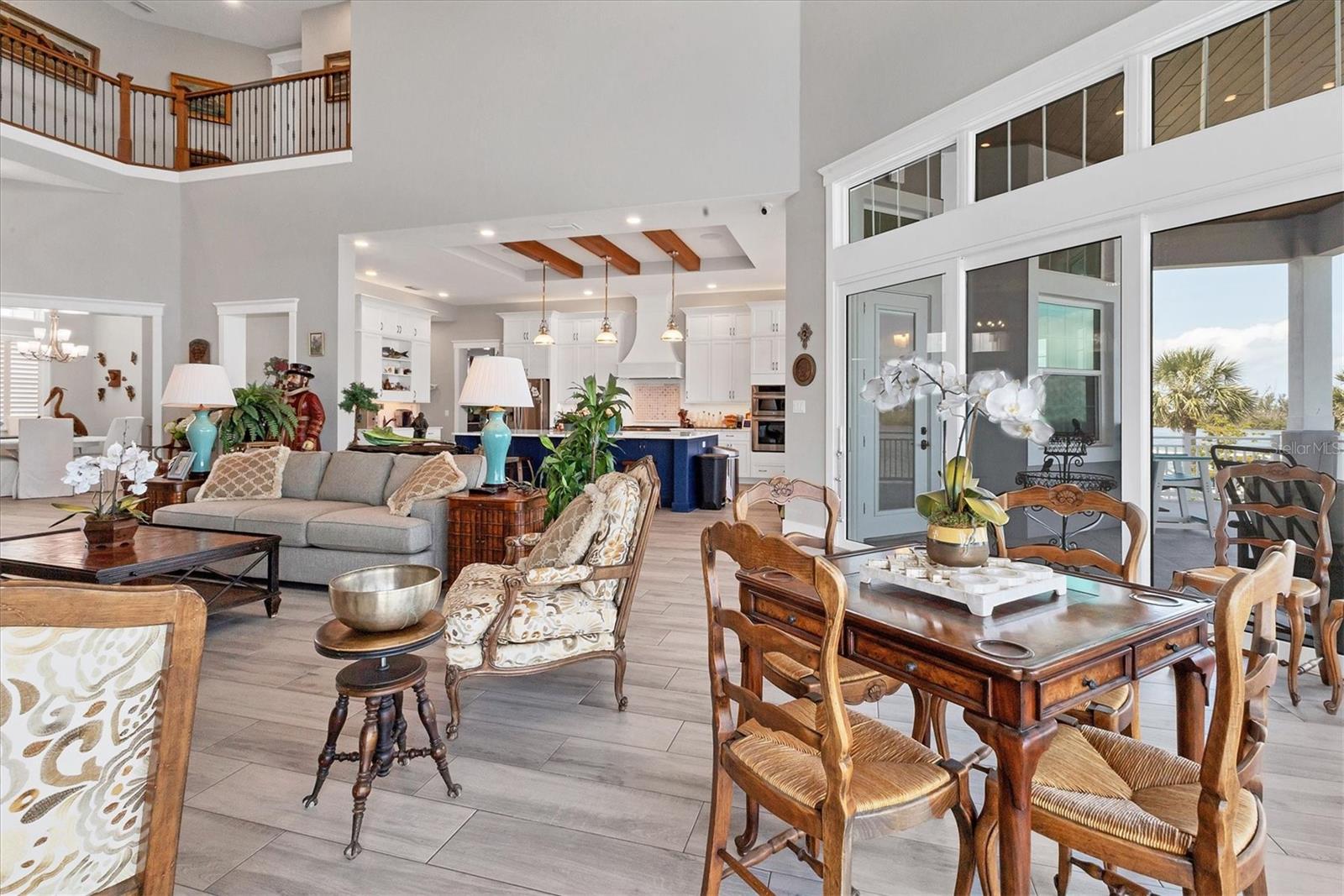 D6142467 Property Photo