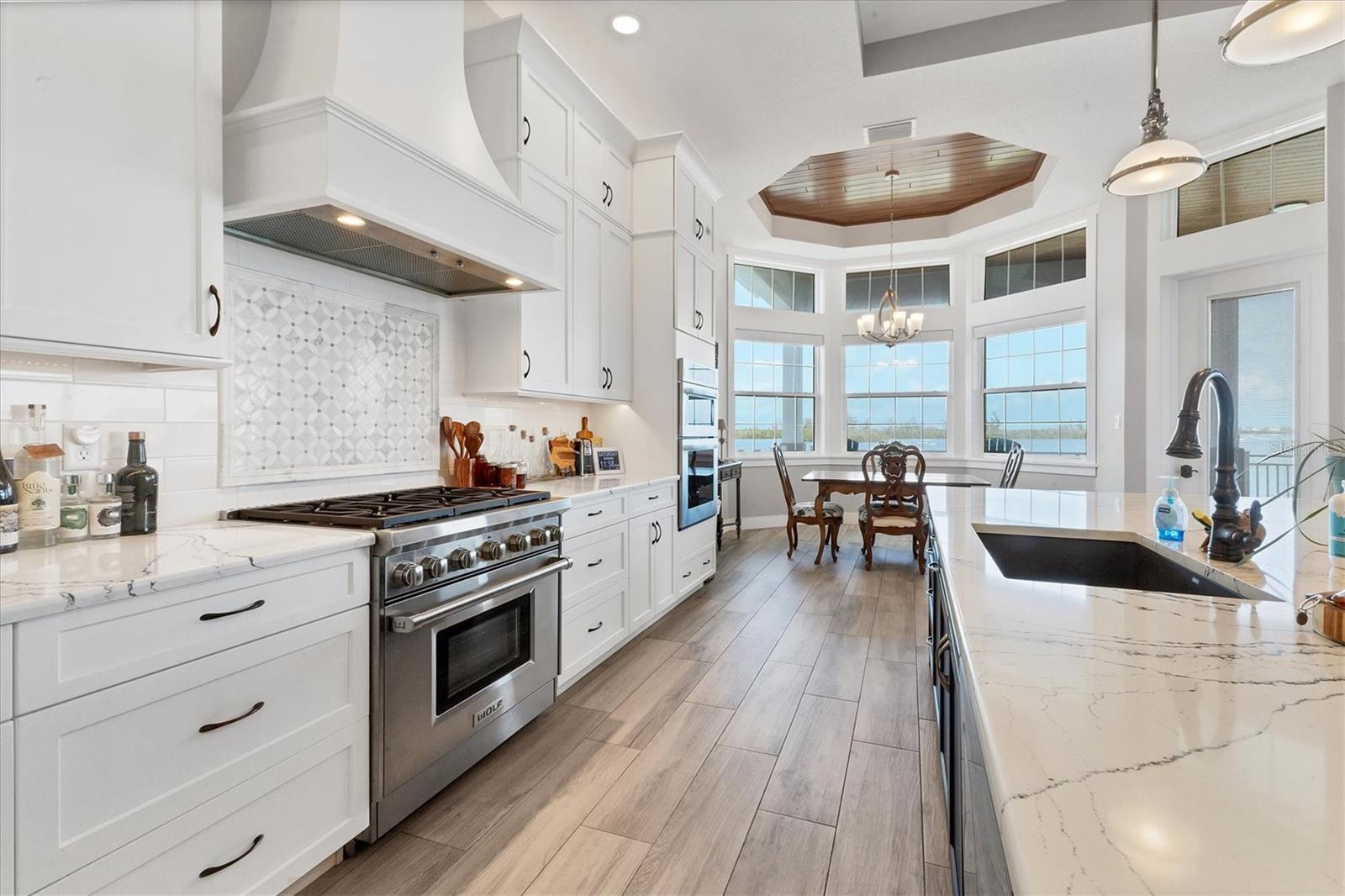 D6142467 Property Photo