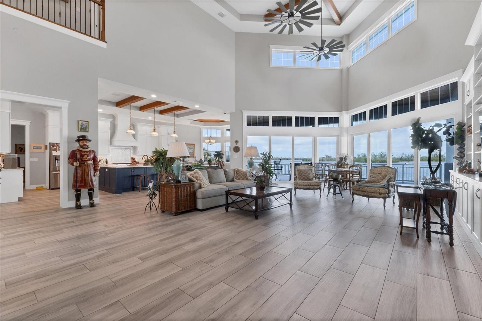 D6142467 Property Photo