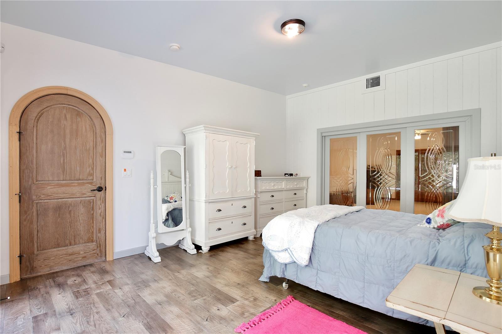 O6311609 Property Photo