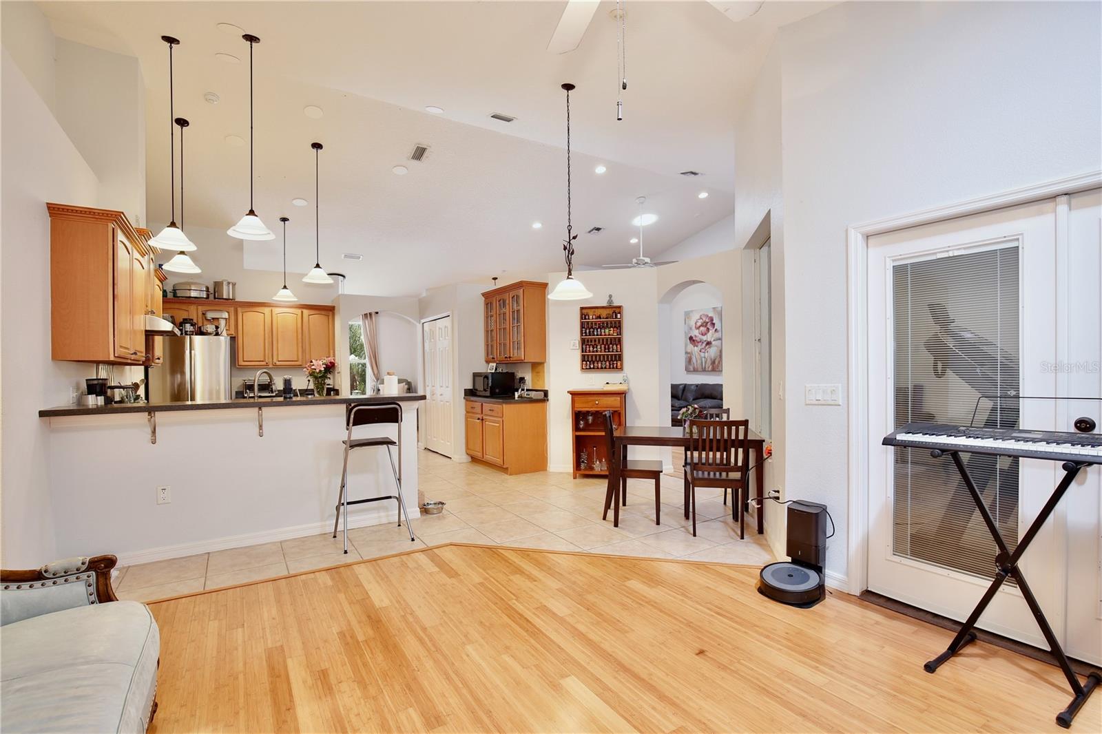 O6311609 Property Photo