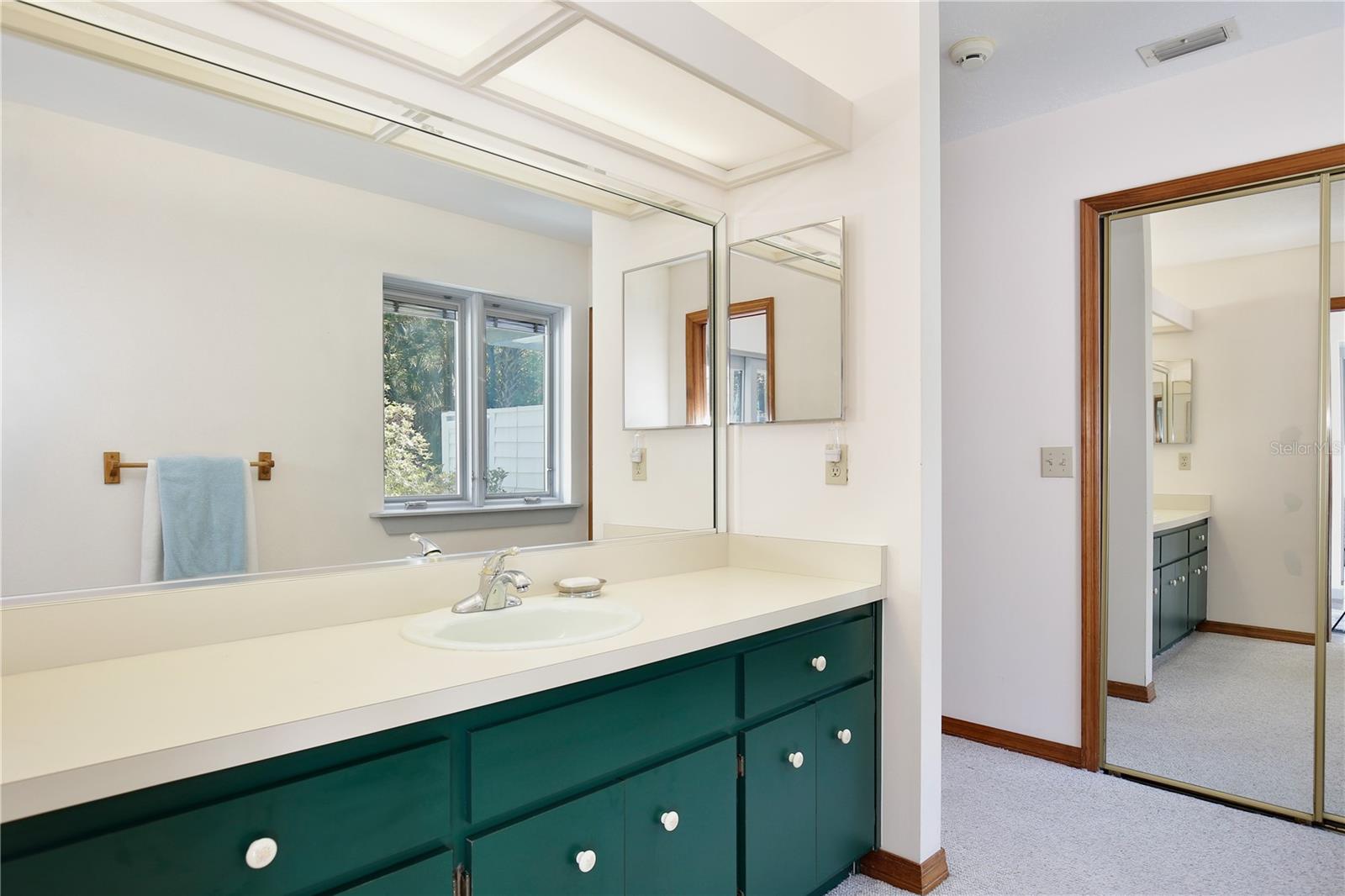 O6311609 Property Photo