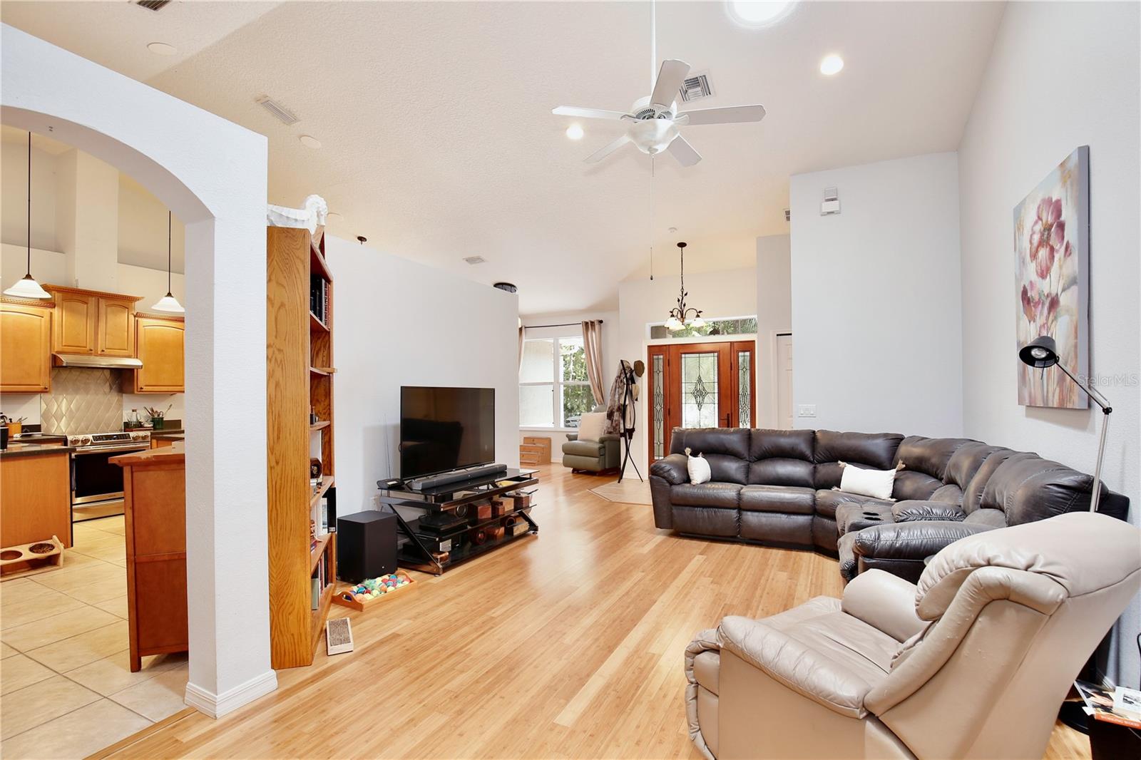 O6311609 Property Photo