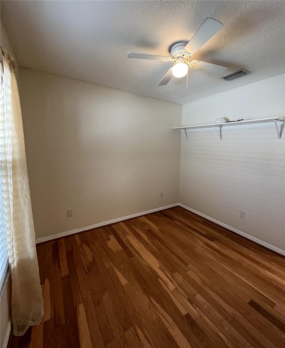 6807 KINGSTON DR, TAMPA, FL, 33619