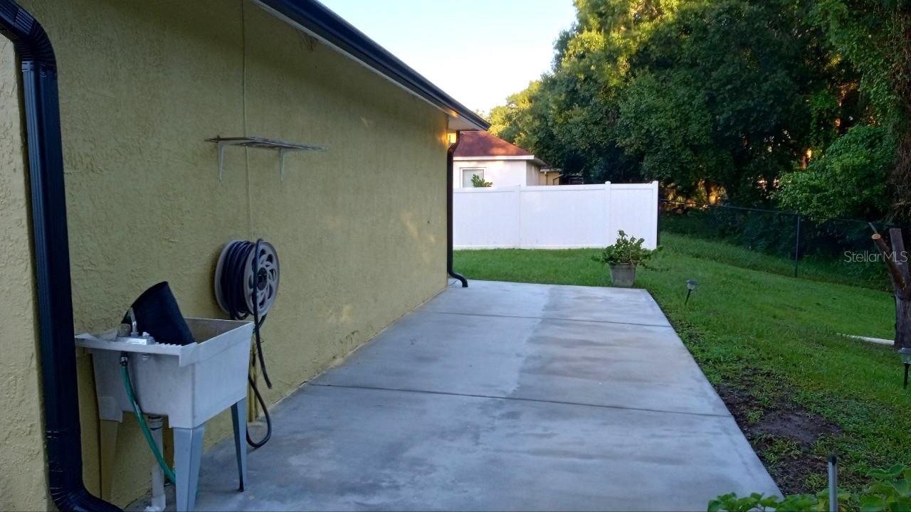 6807 KINGSTON DR, TAMPA, FL, 33619