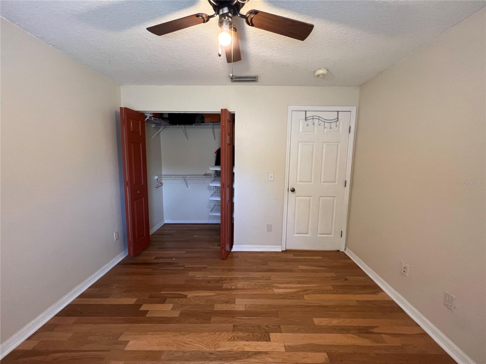 6807 KINGSTON DR, TAMPA, FL, 33619