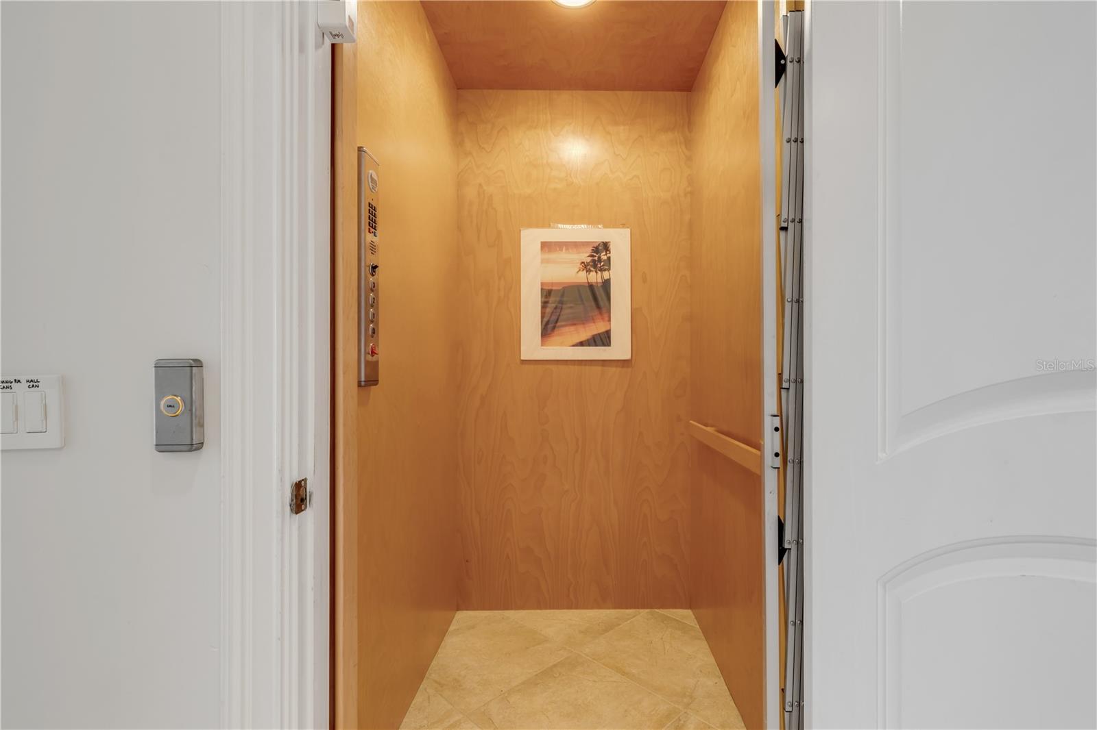 V4942890 Property Photo