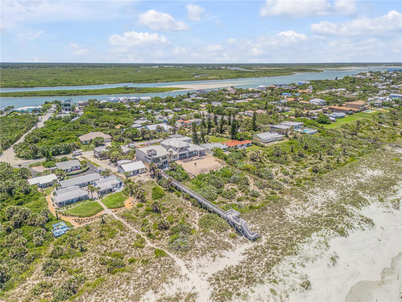 V4942890 Property Photo