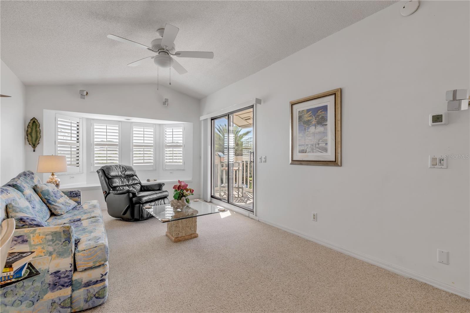 V4942890 Property Photo