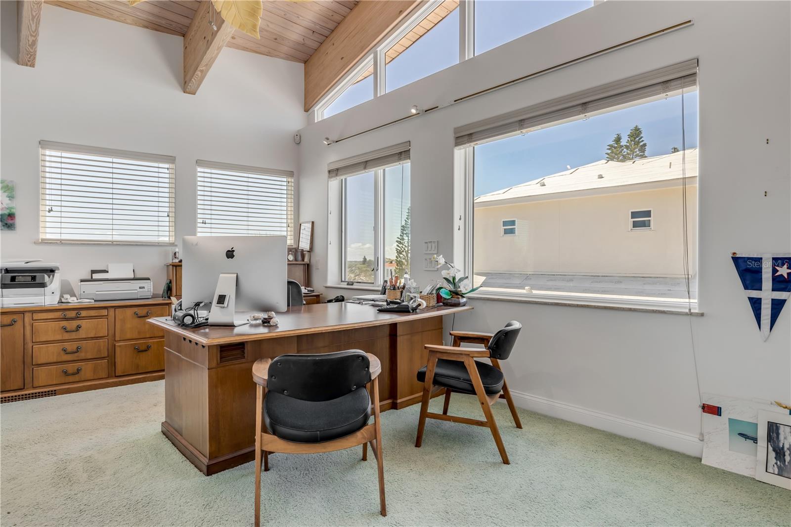 V4942890 Property Photo