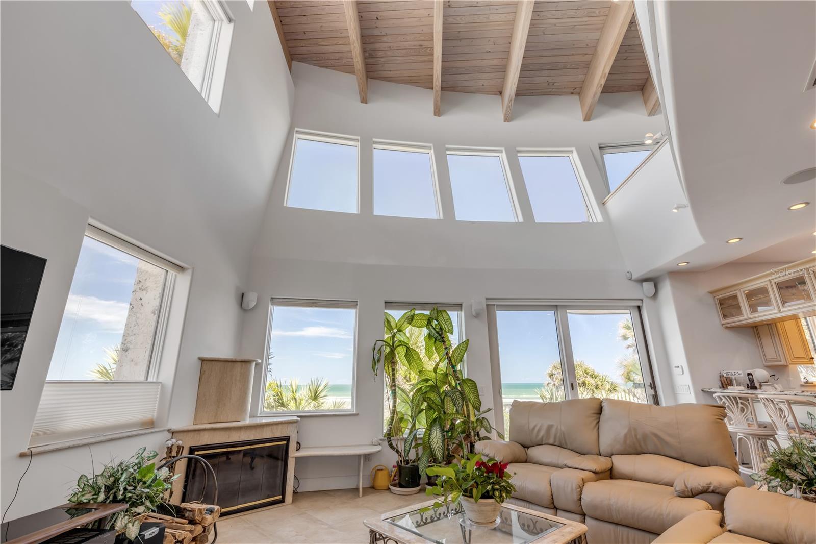 V4942890 Property Photo