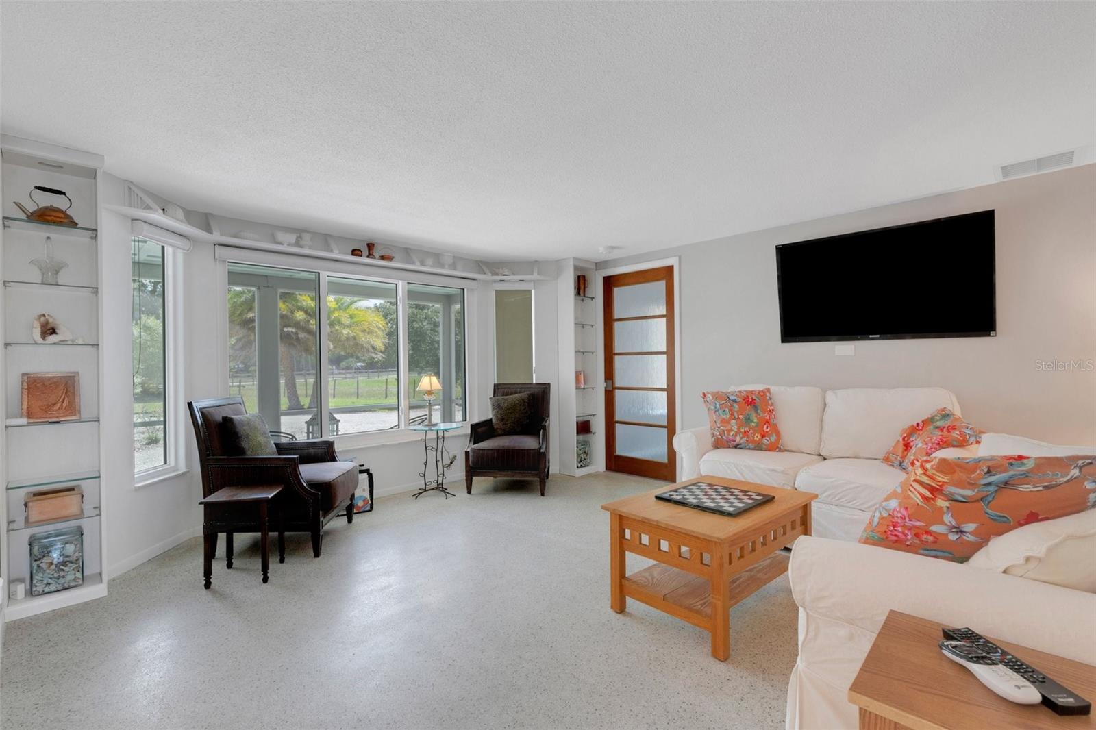 A4653633 Property Photo