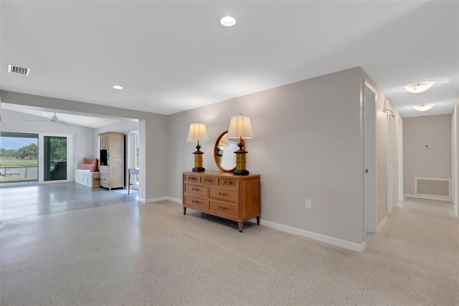 A4653633 Property Photo