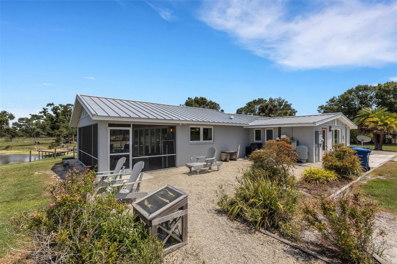 A4653633 Property Photo