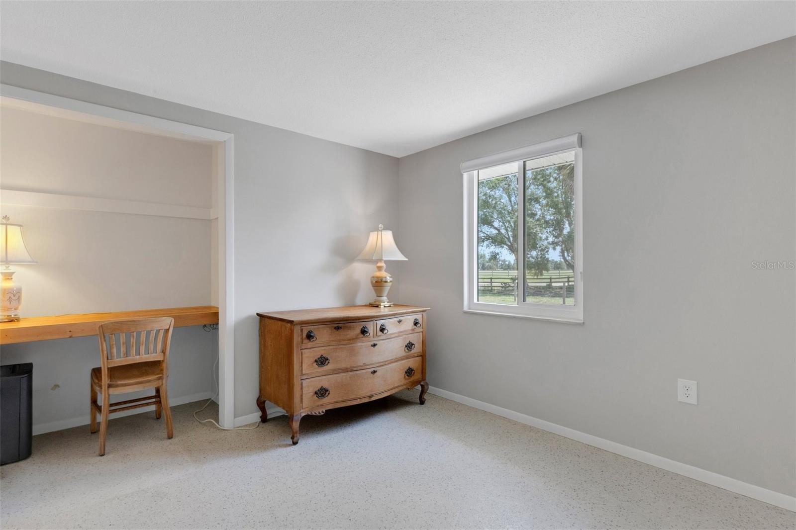 A4653633 Property Photo