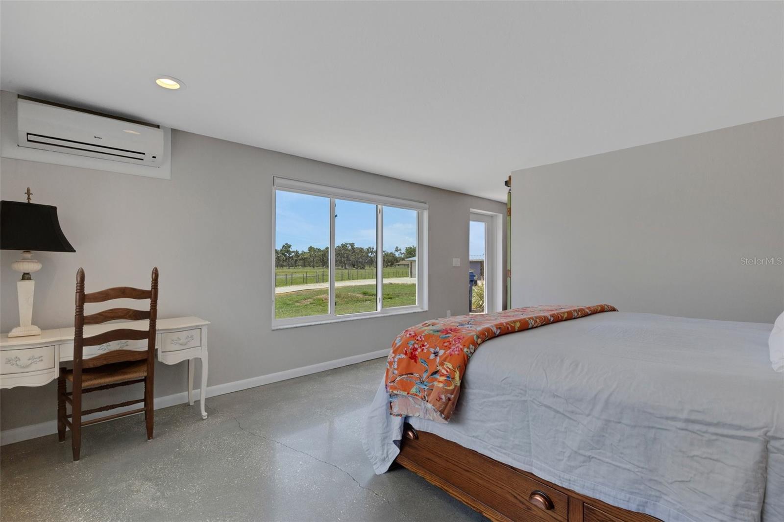 A4653633 Property Photo