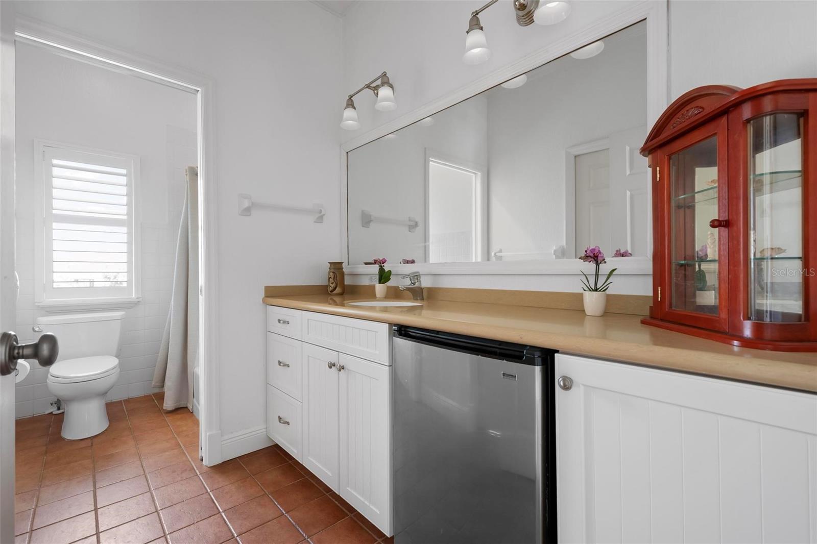 A4653661 Property Photo