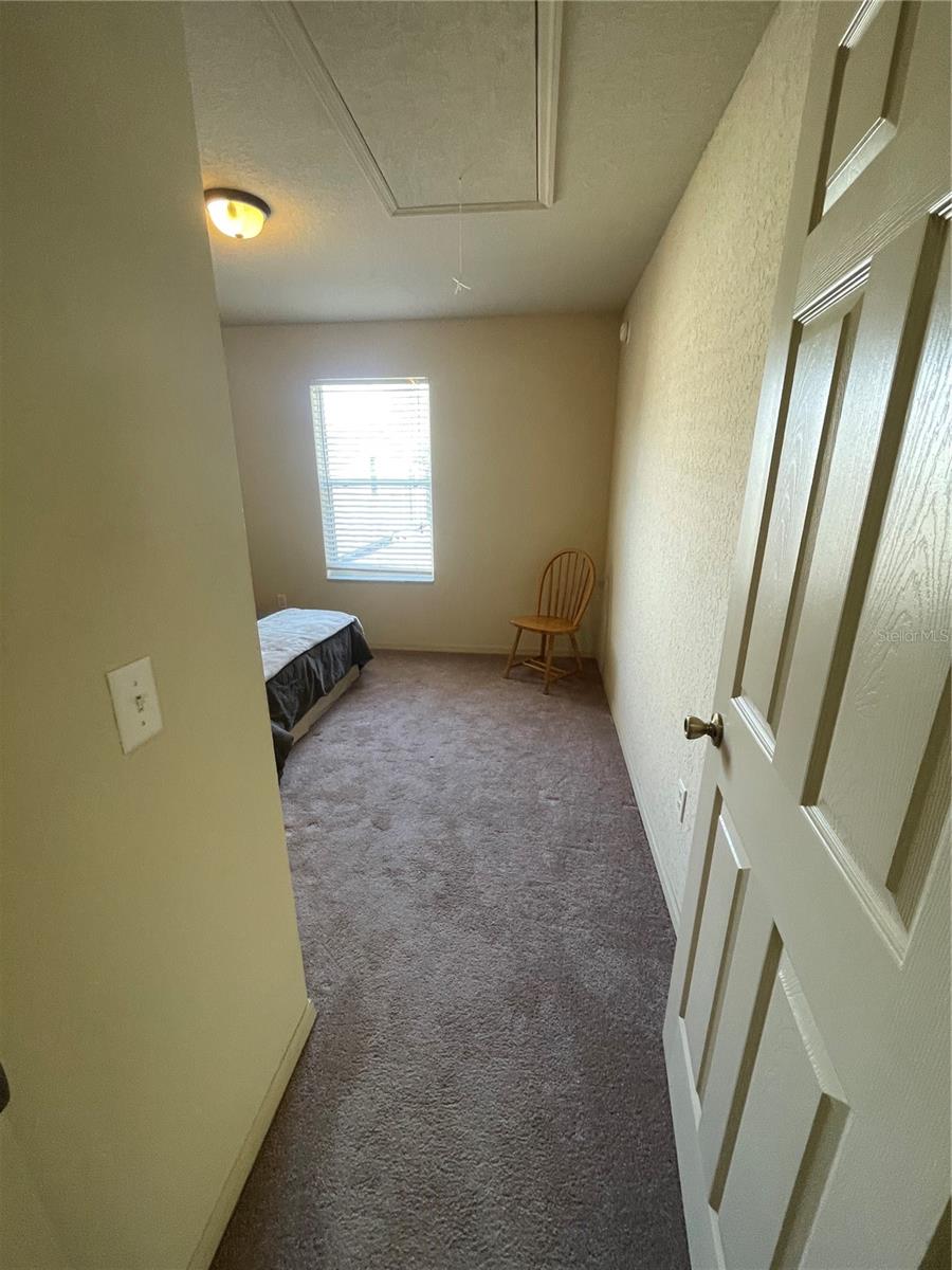 24 MALAUKA TER, OCKLAWAHA, FL, 32179