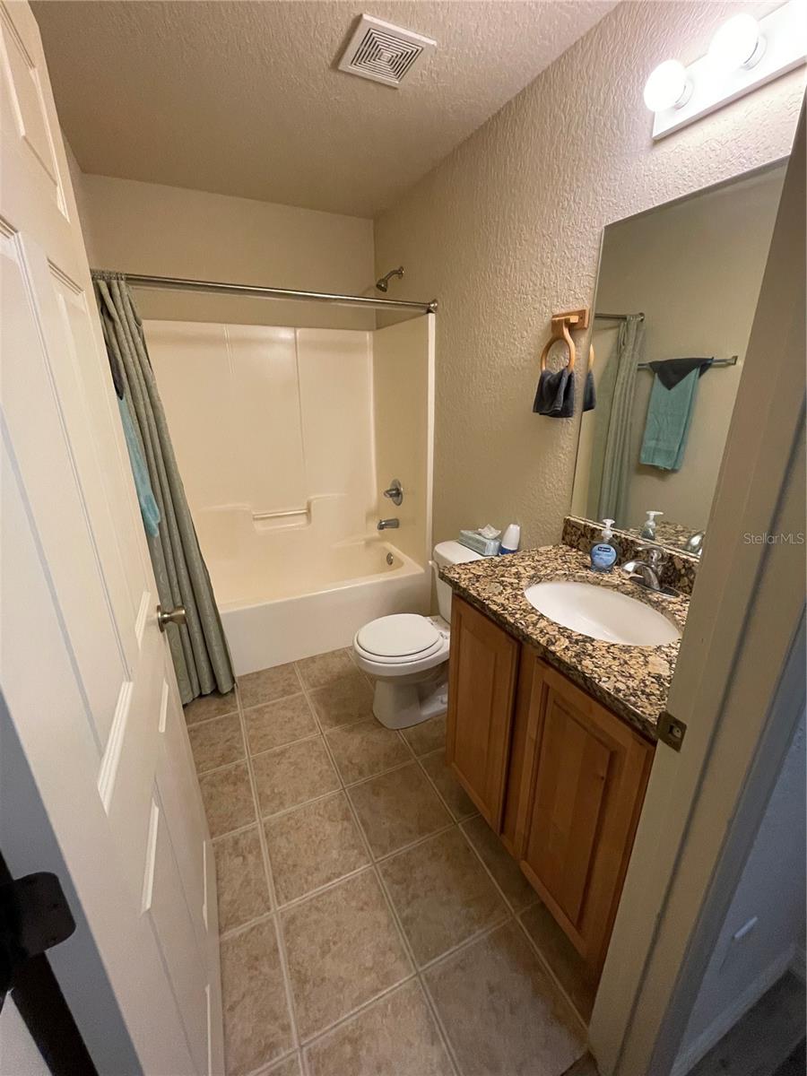 24 MALAUKA TER, OCKLAWAHA, FL, 32179