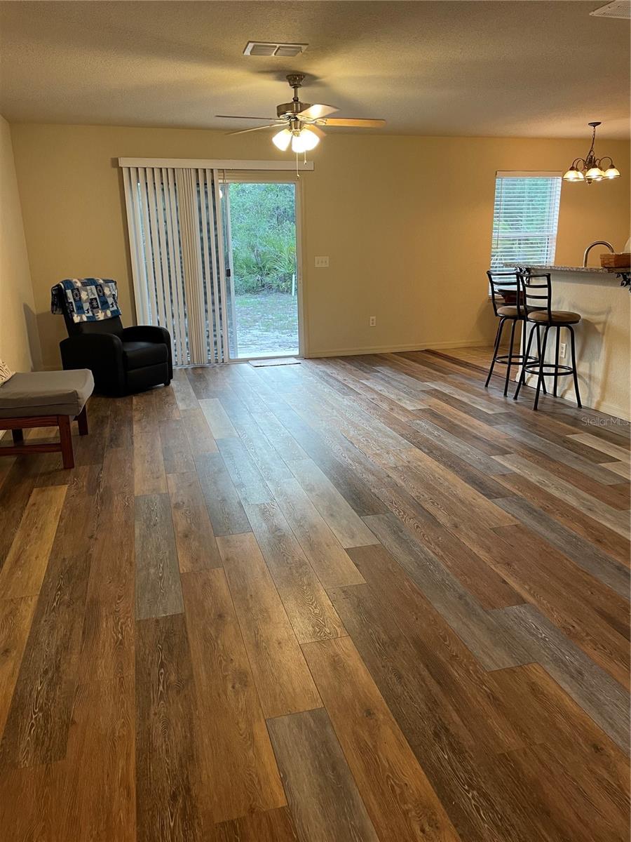 24 MALAUKA TER, OCKLAWAHA, FL, 32179