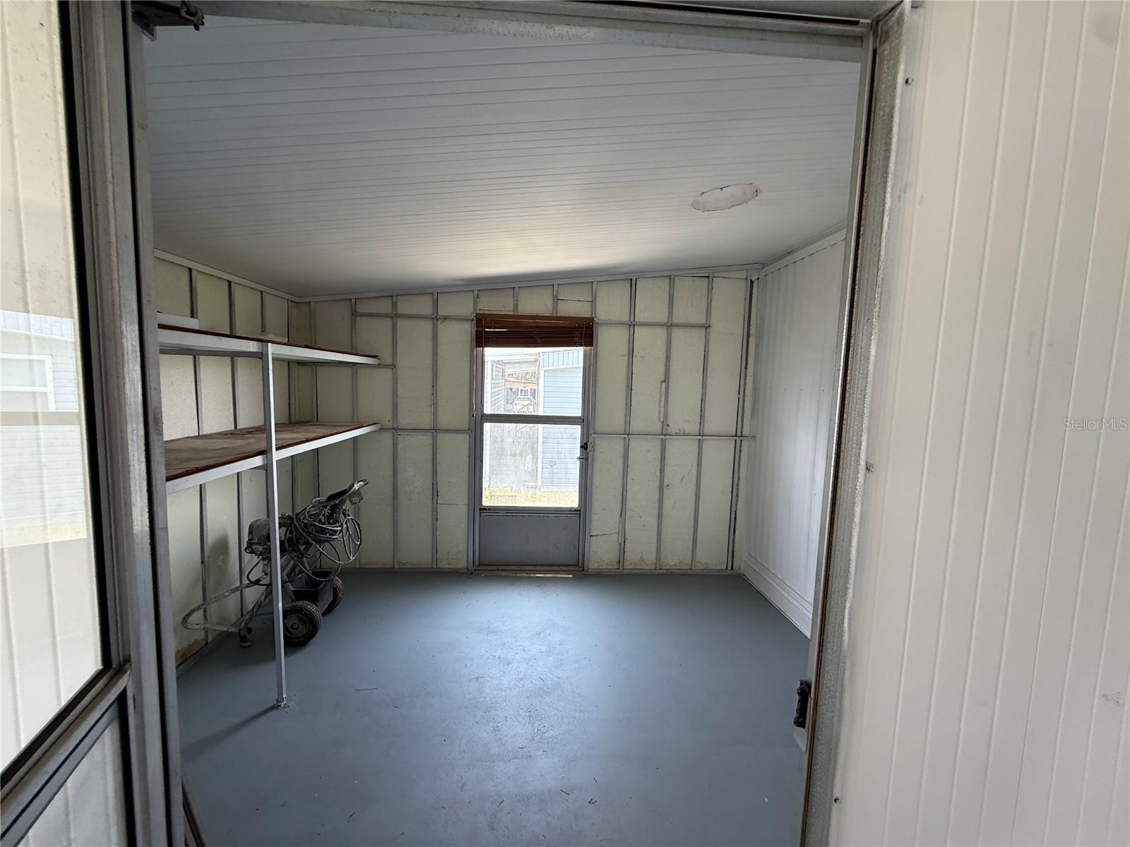 TB8389498 Property Photo