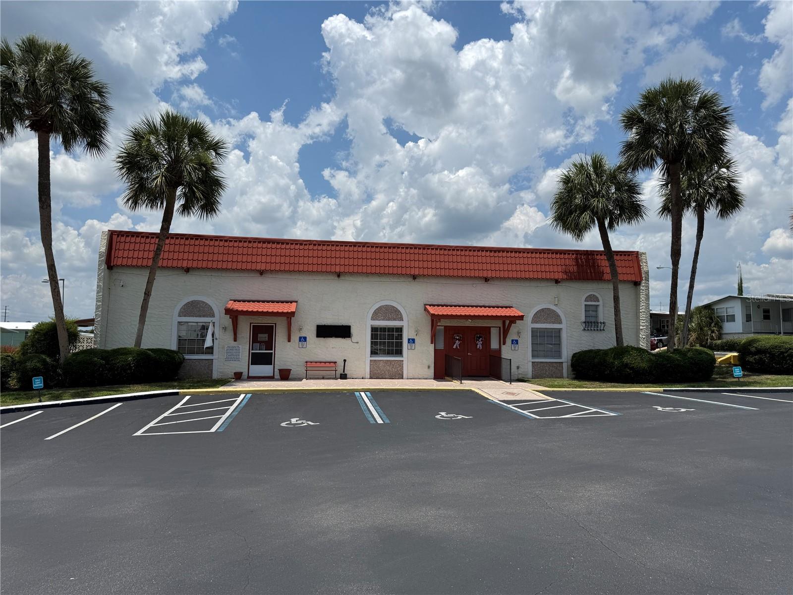 TB8389498 Property Photo