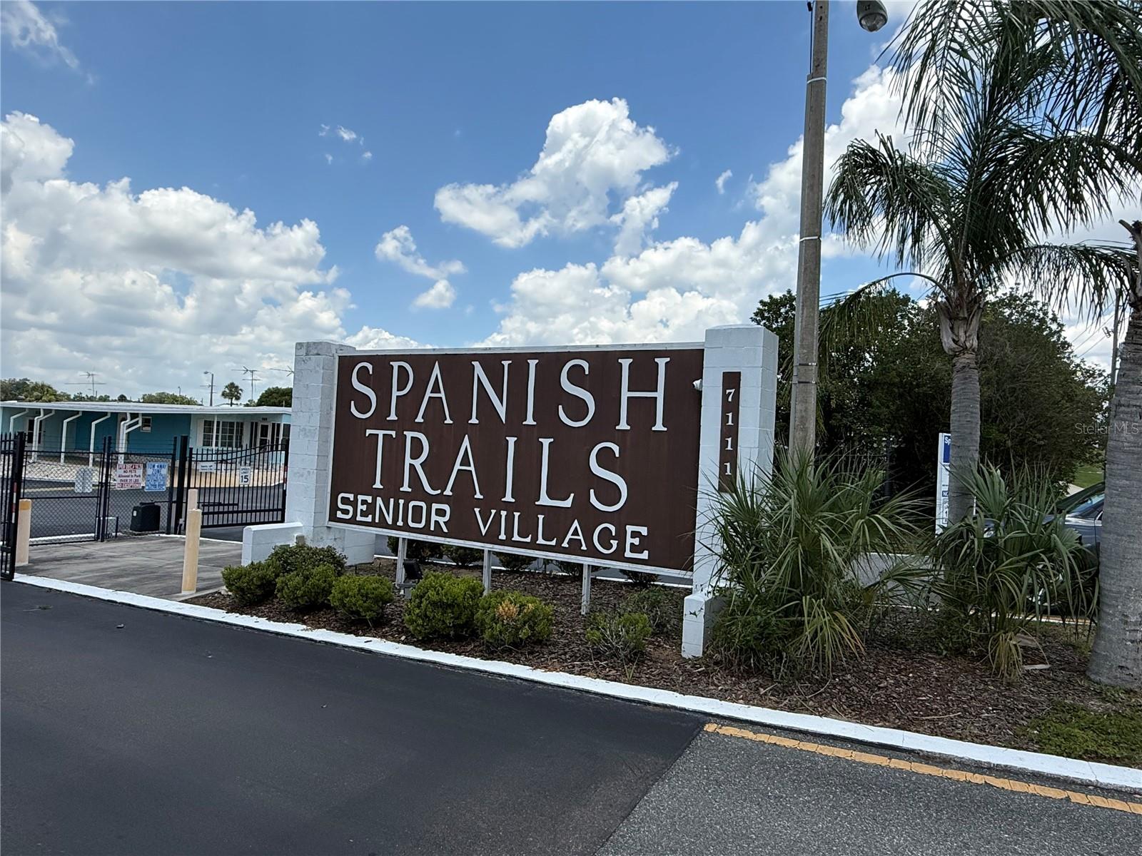 TB8389498 Property Photo