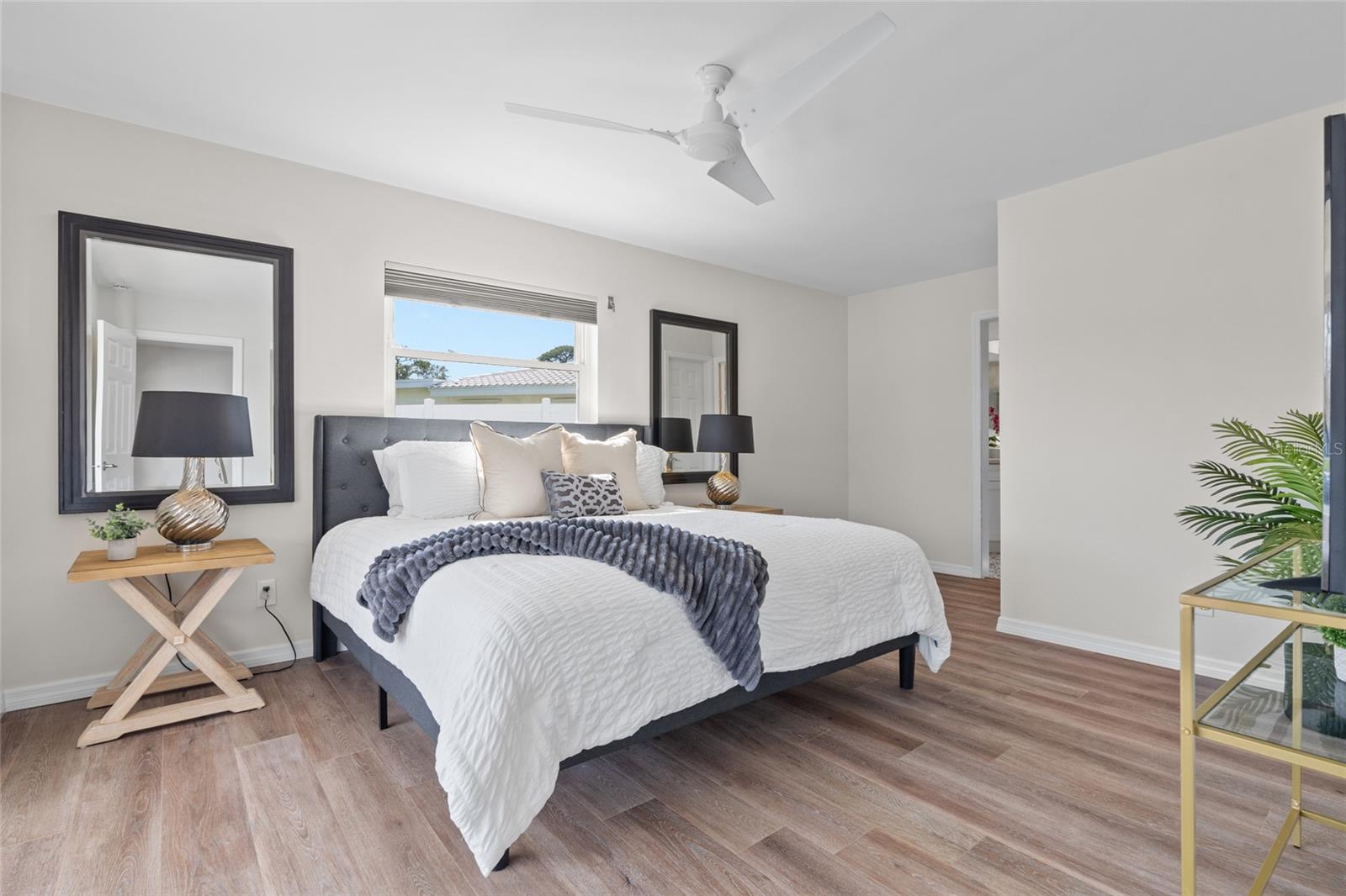 5101 HUNTINGTON CIR NE, ST PETERSBURG, FL, 33703