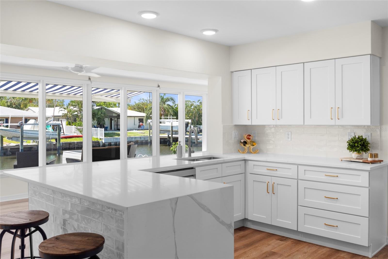 5101 HUNTINGTON CIR NE, ST PETERSBURG, FL, 33703