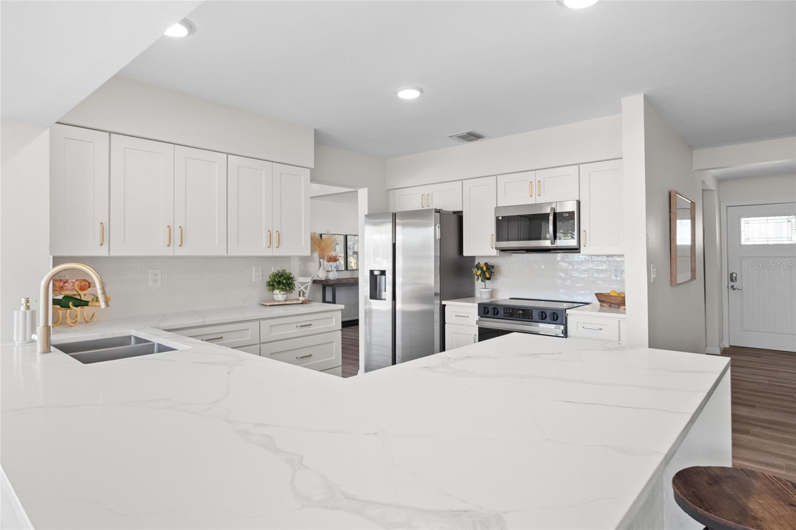 5101 HUNTINGTON CIR NE, ST PETERSBURG, FL, 33703