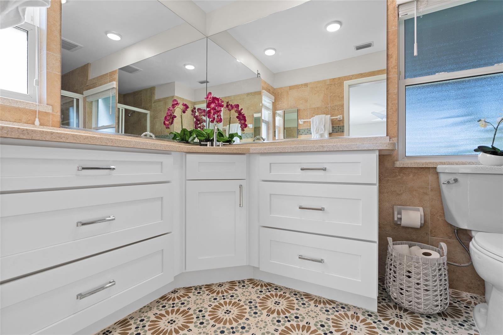 5101 HUNTINGTON CIR NE, ST PETERSBURG, FL, 33703