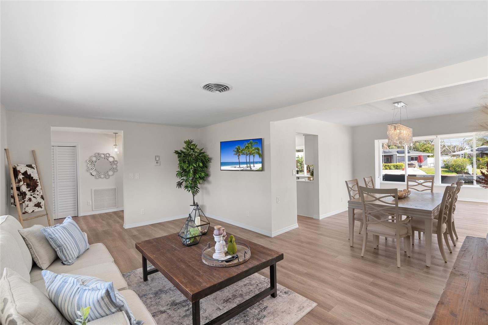 5101 HUNTINGTON CIR NE, ST PETERSBURG, FL, 33703