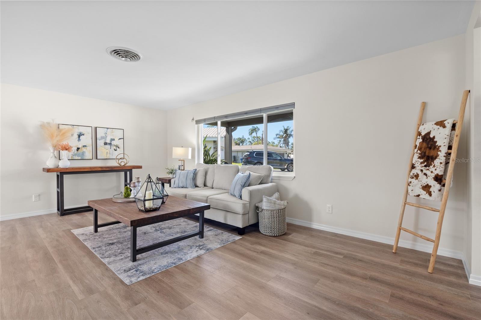 5101 HUNTINGTON CIR NE, ST PETERSBURG, FL, 33703