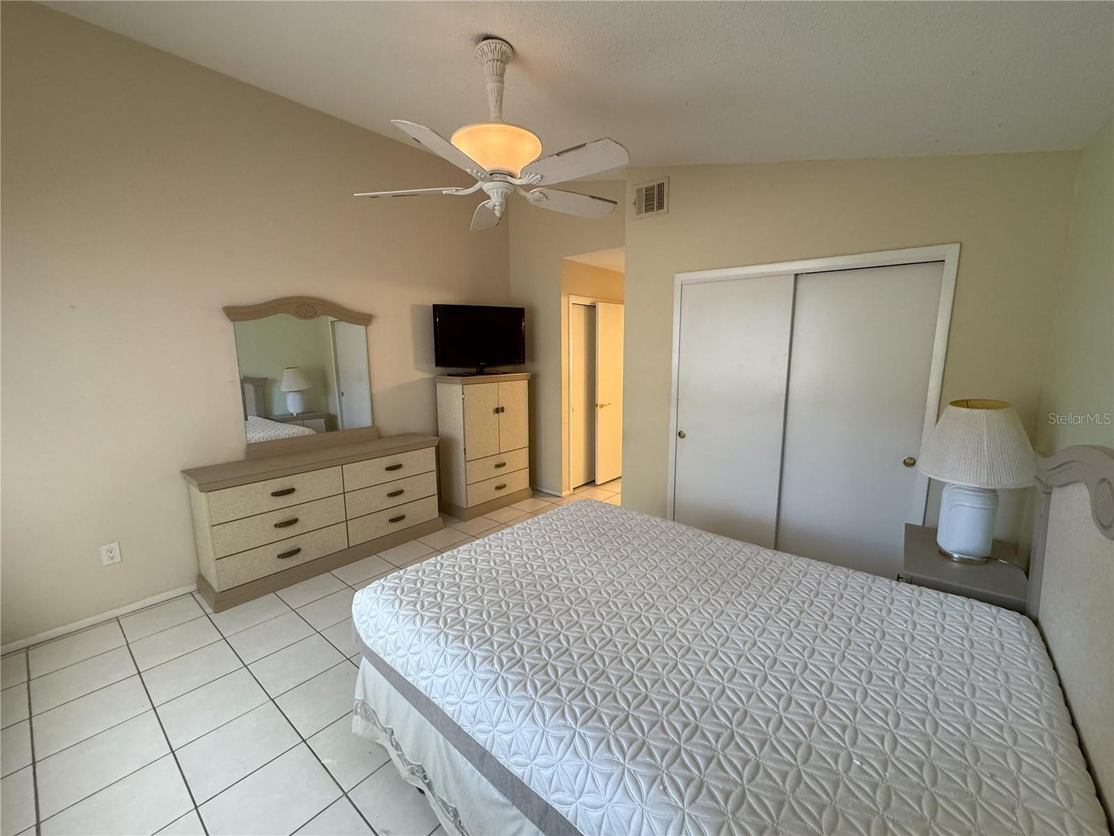 561 PORTLAND CIR, APOPKA, FL, 32703