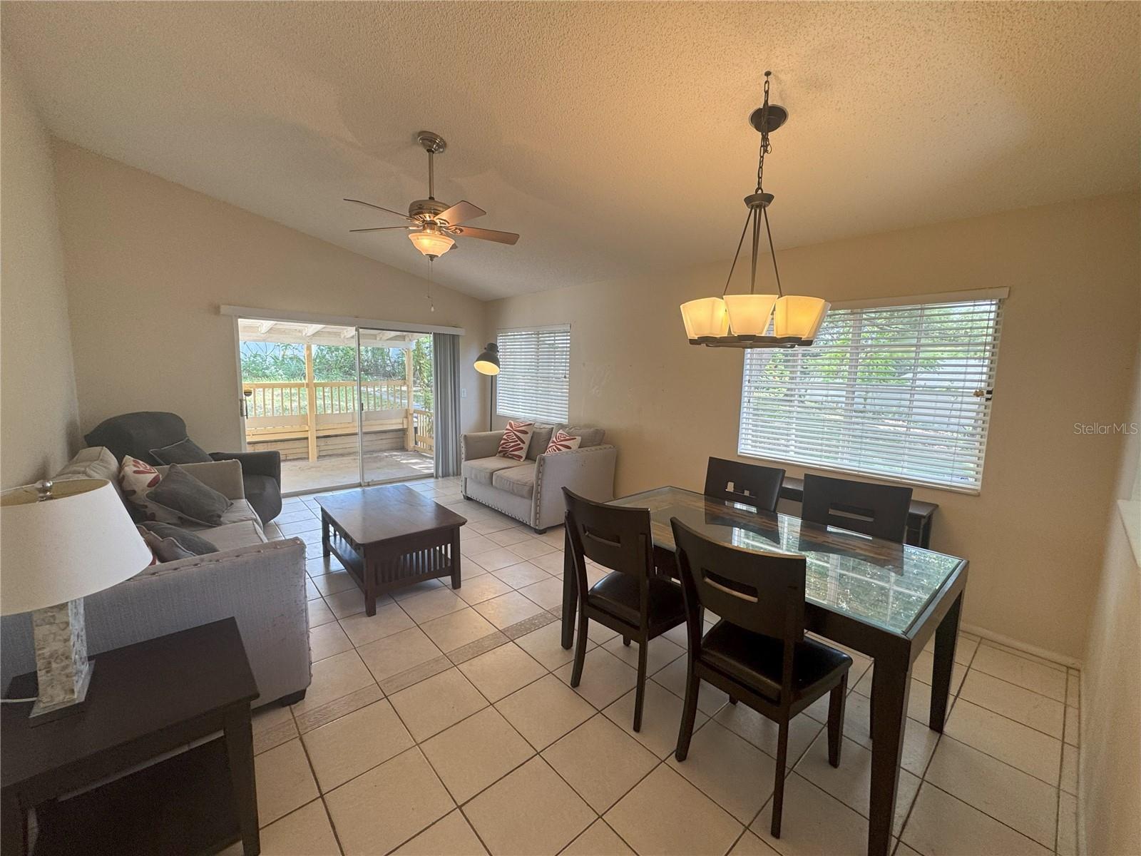 561 PORTLAND CIR, APOPKA, FL, 32703