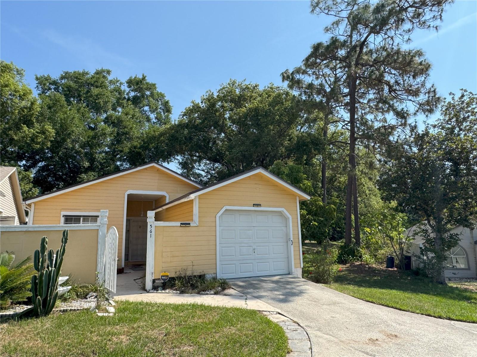 561 PORTLAND CIR, APOPKA, FL, 32703