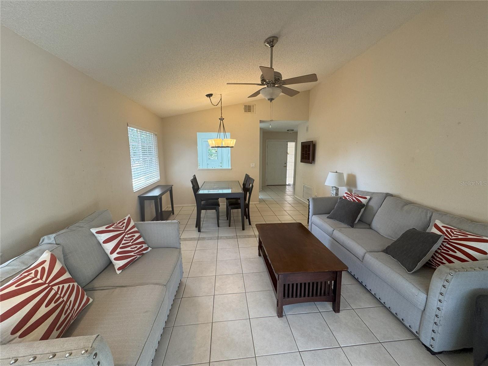 561 PORTLAND CIR, APOPKA, FL, 32703