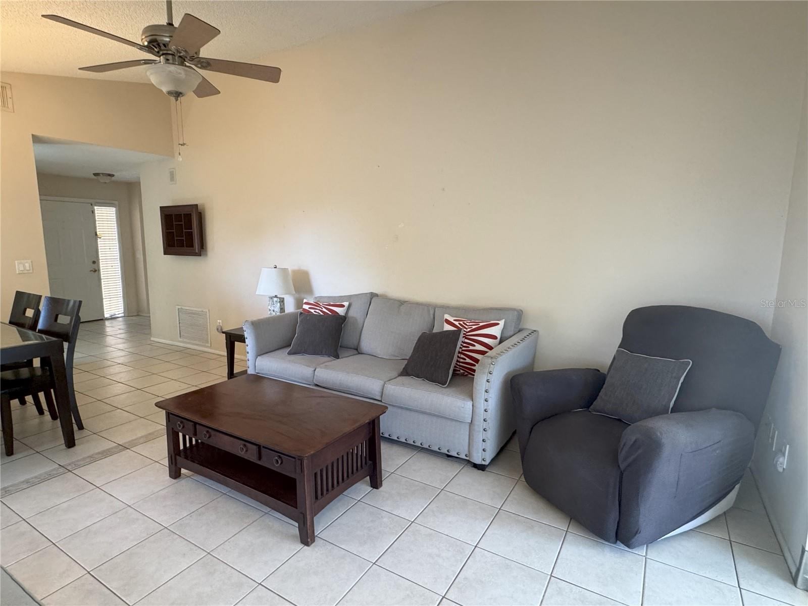 561 PORTLAND CIR, APOPKA, FL, 32703