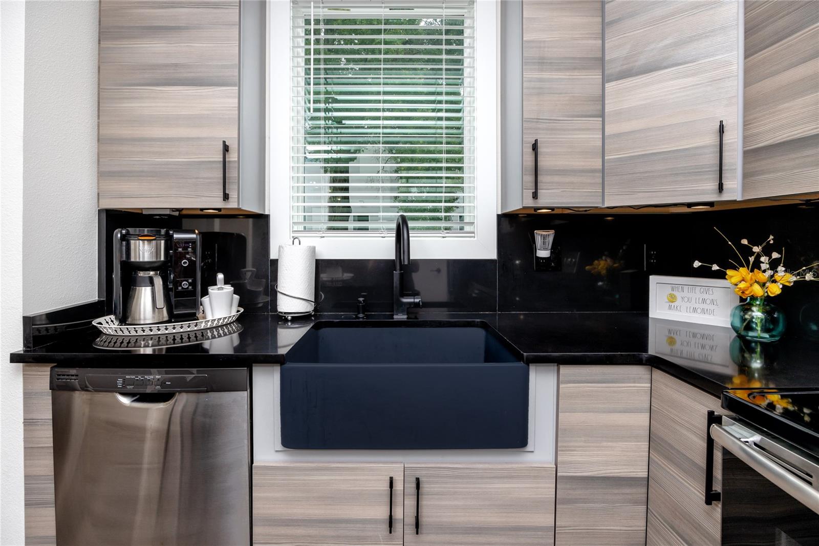 Custom ceramic farm sink