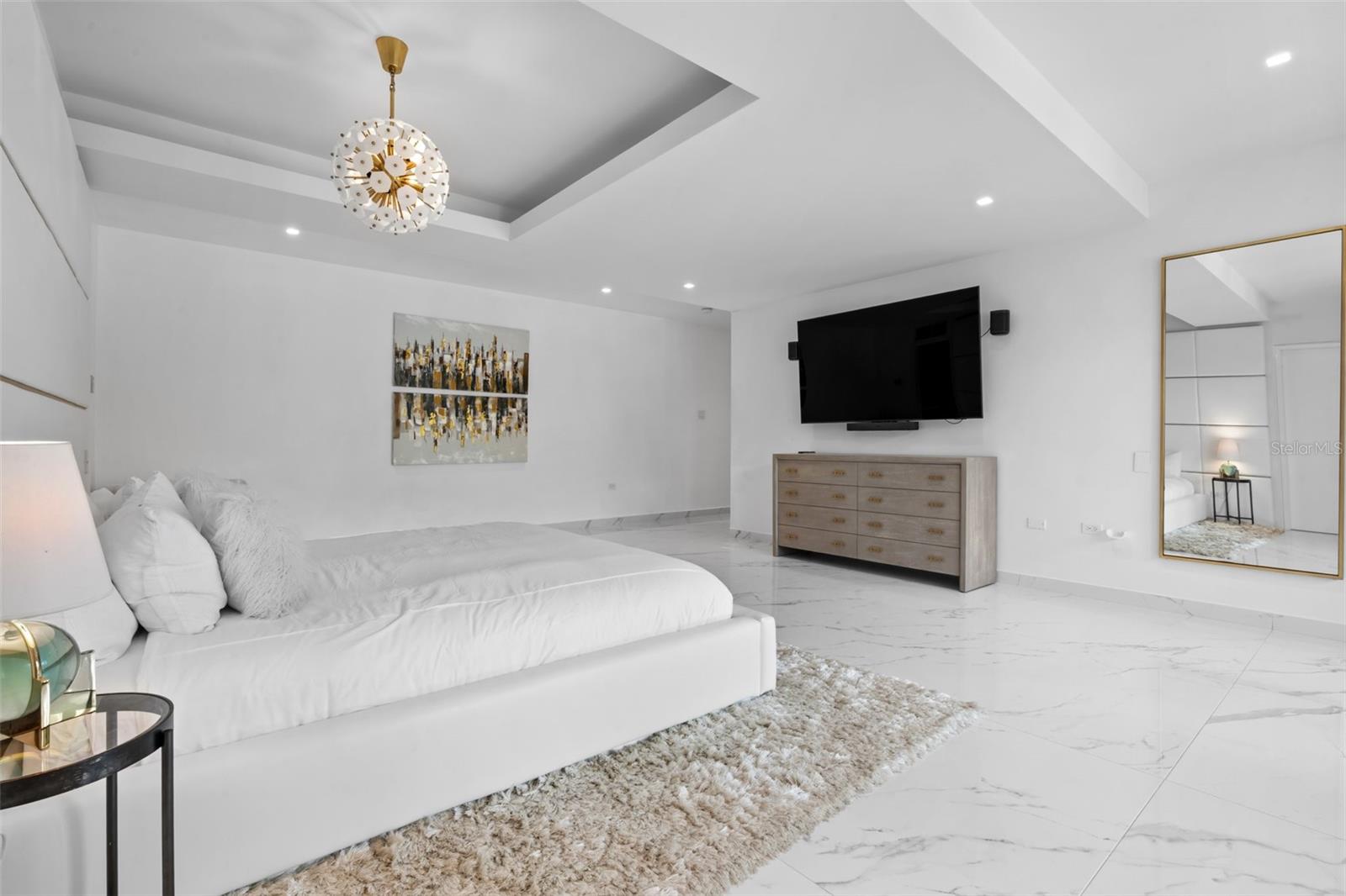 PR9113841 Property Photo